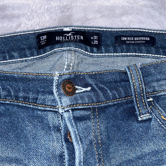 Hollister Boyfriend Jean - Picture 2 of 3